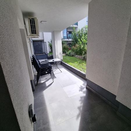 Apartament Superb In Regim Hotelier- Arad Plaza Экстерьер фото