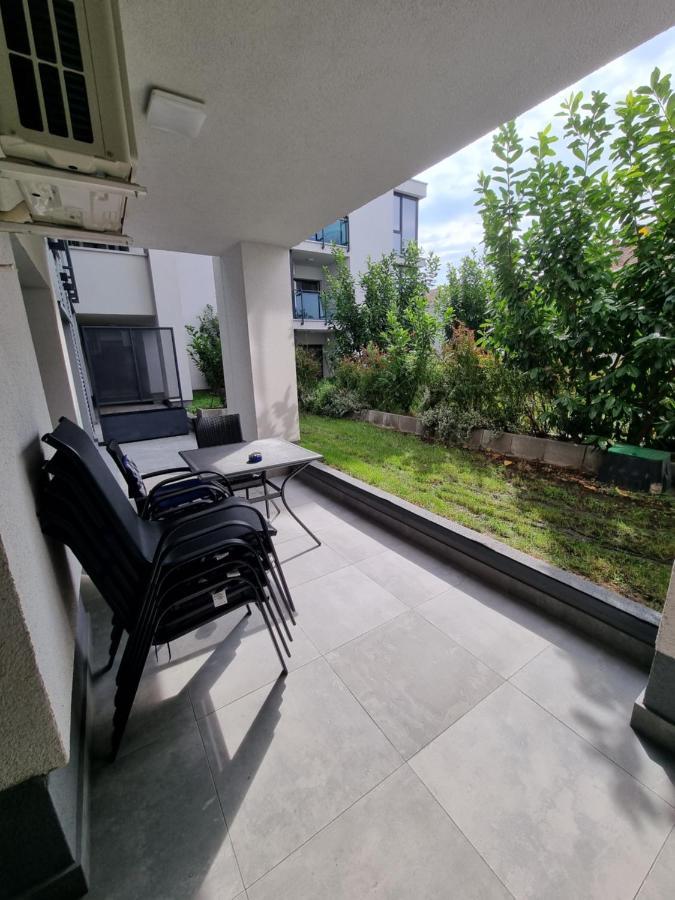 Apartament Superb In Regim Hotelier- Arad Plaza Экстерьер фото